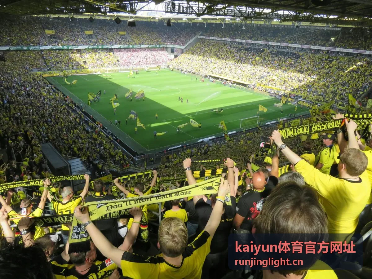 kaiyun体育官方网址赛事数据页中的比分与积分榜展示